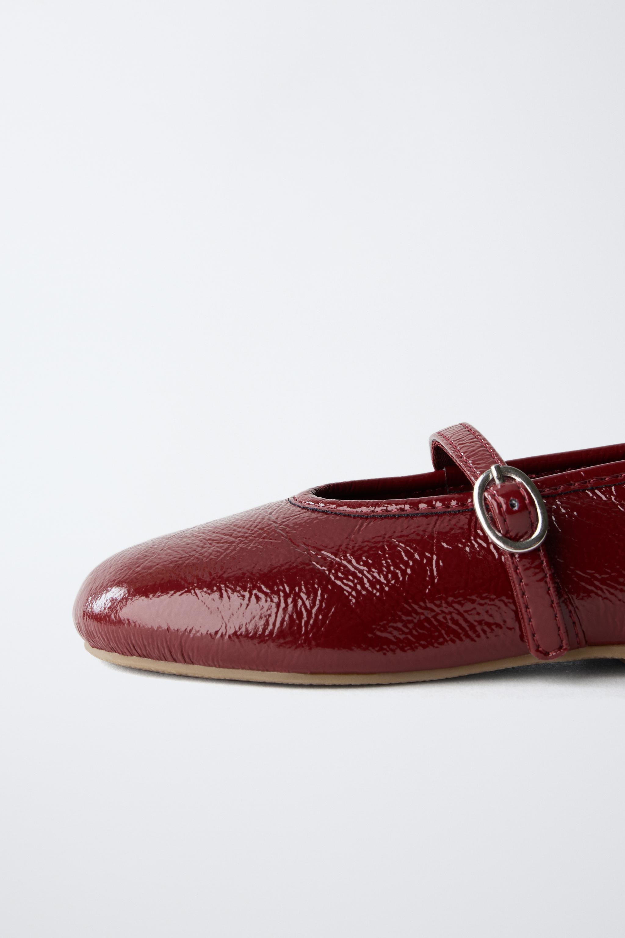 エナメルバレエシューズ - ボルドー | ZARA Japan / 日本