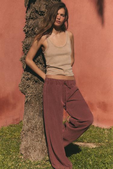 מכנסיים רפויים עם שרוכים - בורדו של Zara