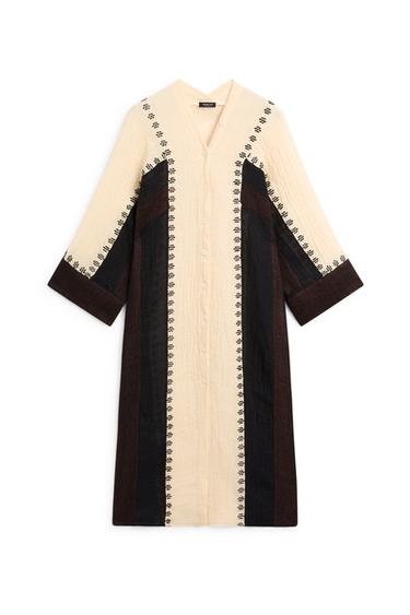 Tunique midi en mélange de lin brodée - Marron de Zara