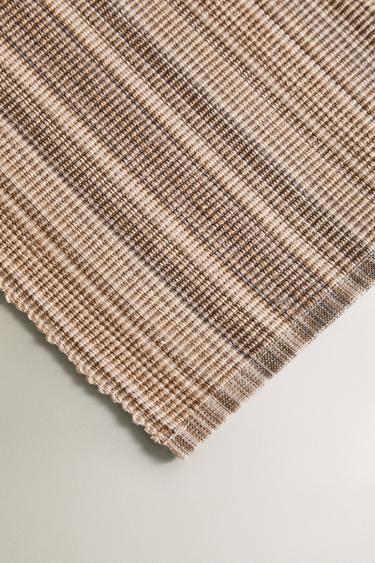 CHEMIN DE TABLE RAYURES - Gris / Marron clair de Zara - Image 2