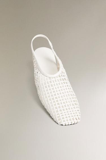BALLERINES OUVERTES À L’ARRIÈRE CUIR TRESSÉ - Blanc écru de Zara - Image 4