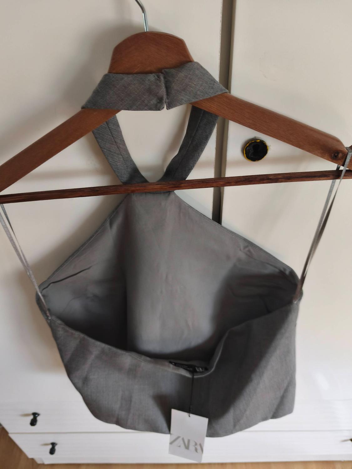 TIE HALTER TOP - Image 4