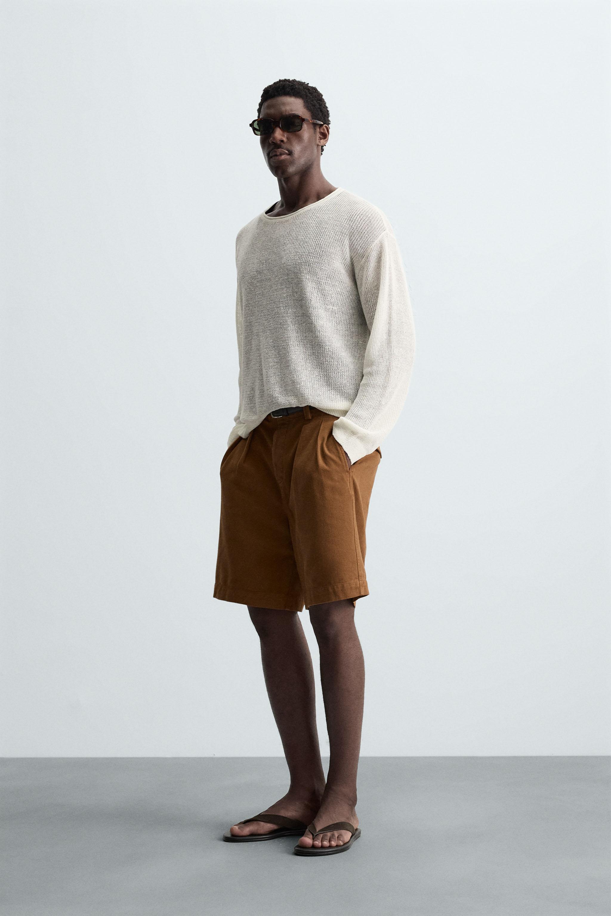 RELAXED FIT PLEATED BERMUDA SHORTS
