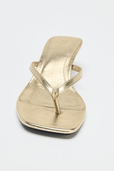 METALLIC KITTEN-HEEL SANDALS - Gold de Zara - Image 2