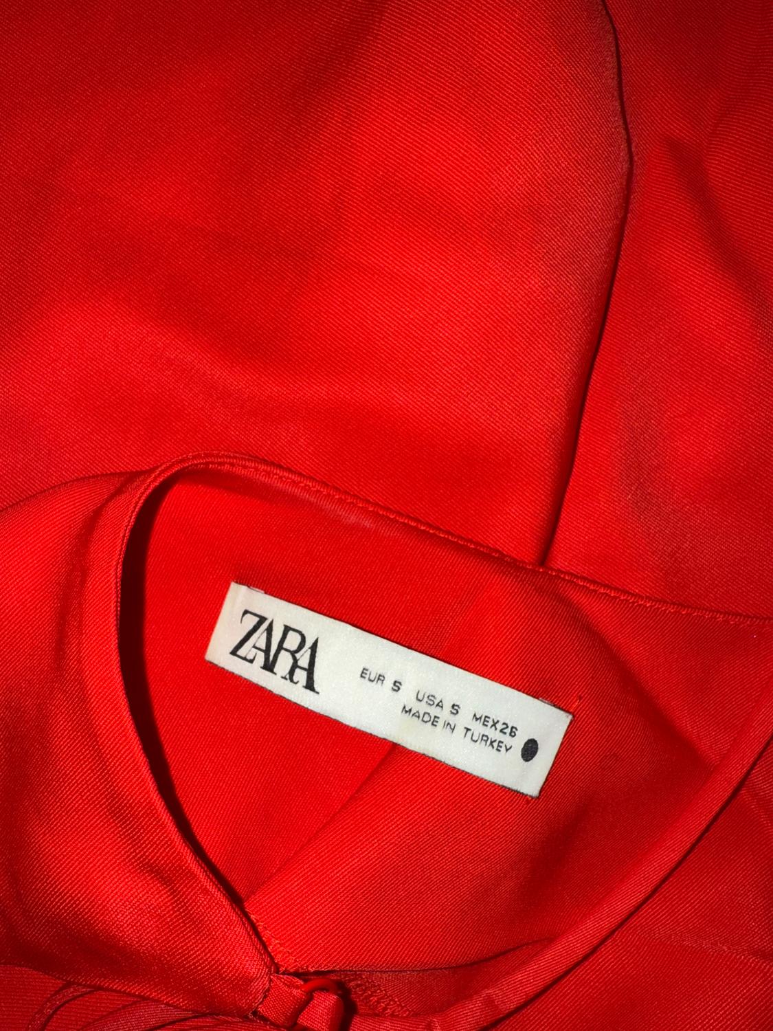 RED DRESS - Image 3