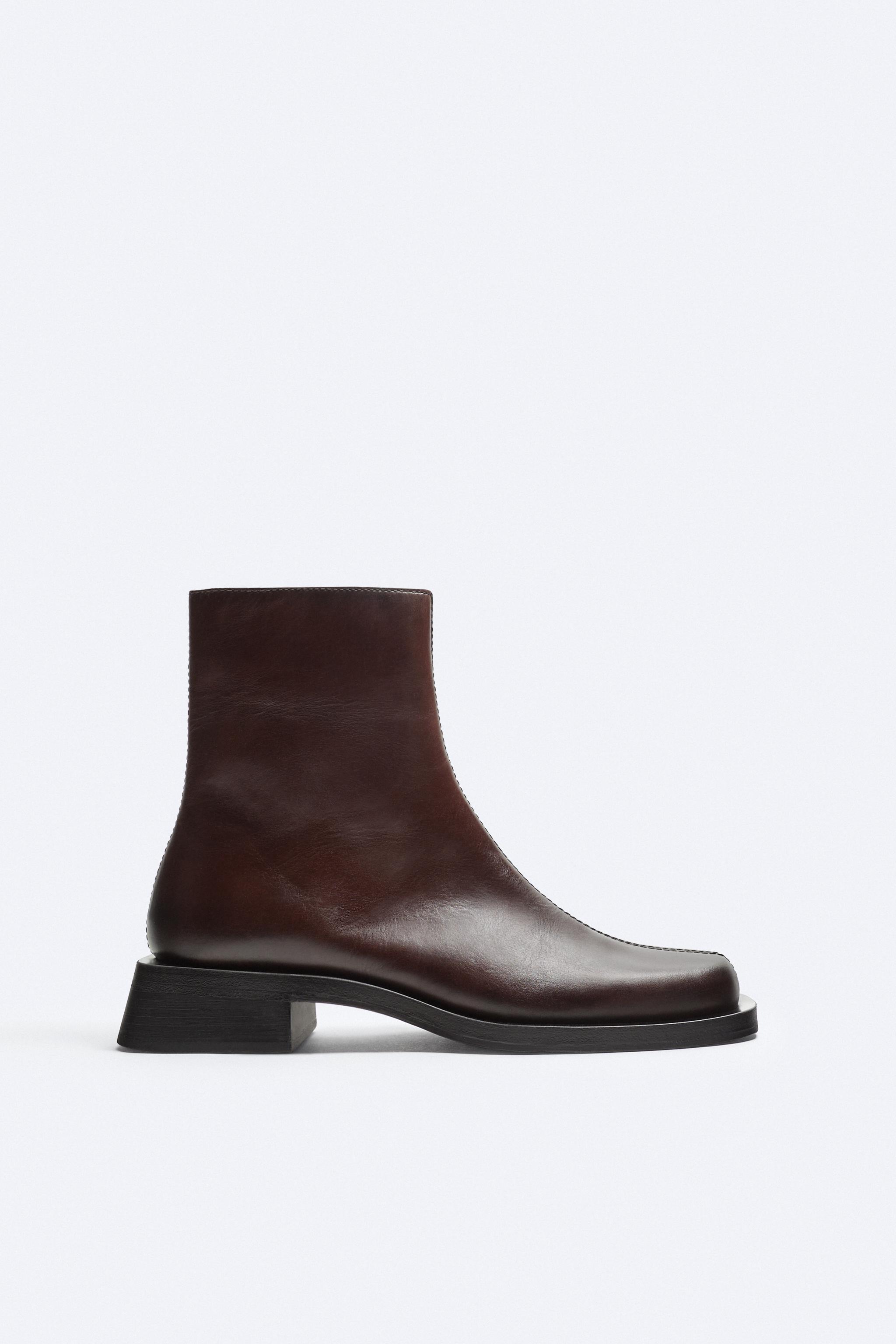SQUARED TOE LEATHER BOOTS