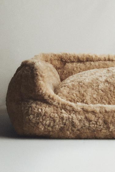 FAUX SHEARLING PET BED - Beige by Zara