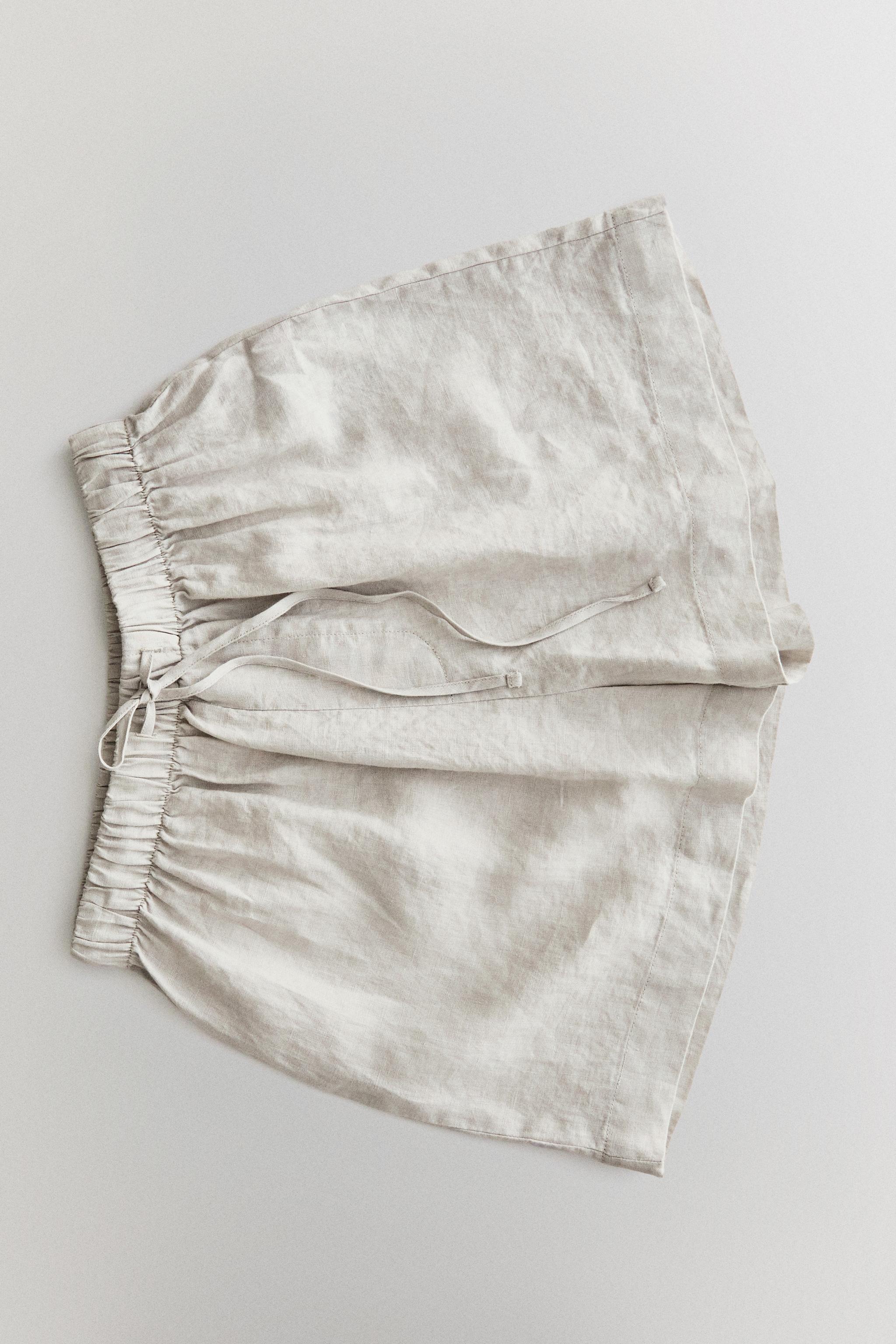 LINEN SHORTS