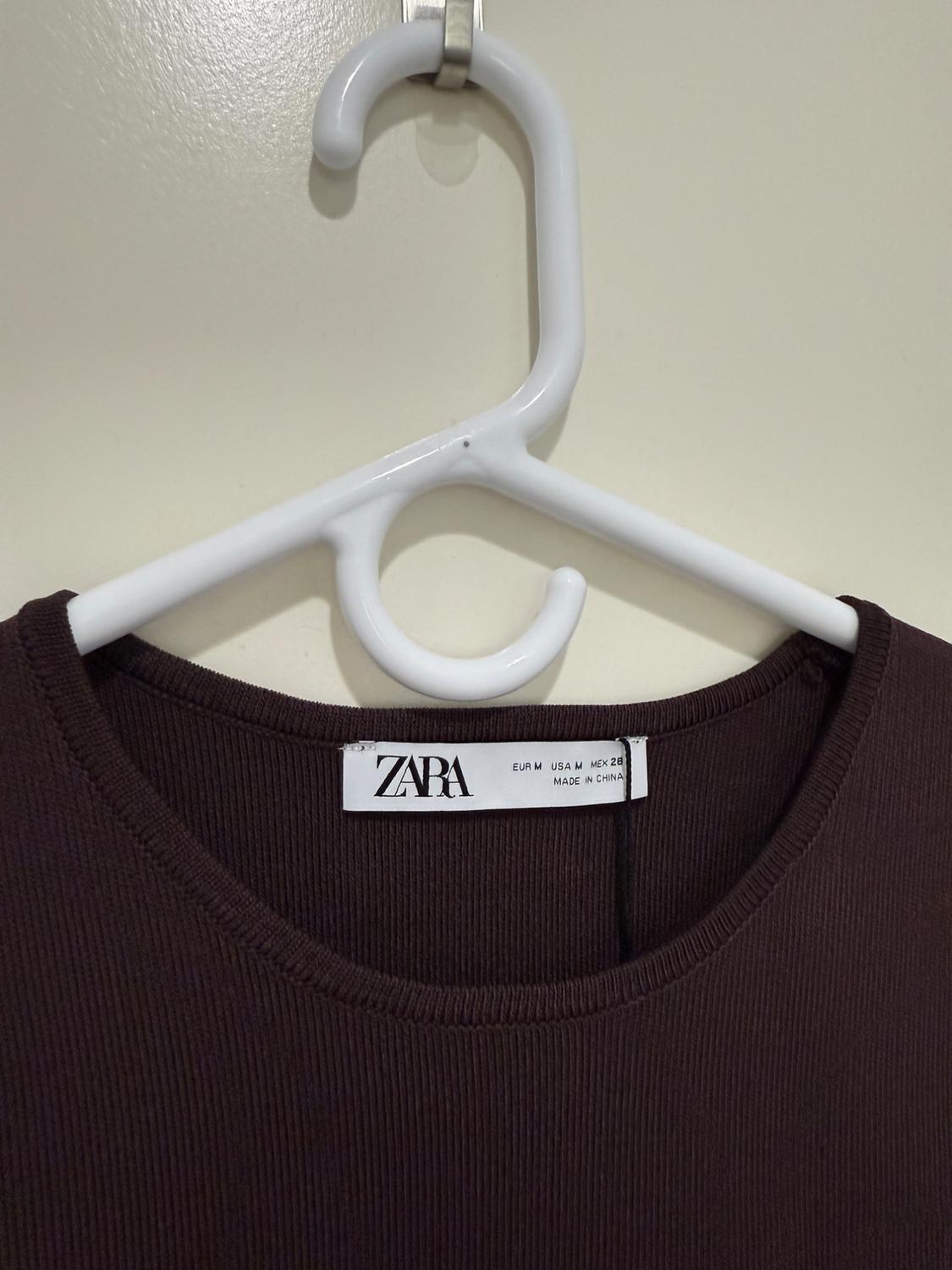 SIDE BUTTON KNIT VEST TOP - Image 3