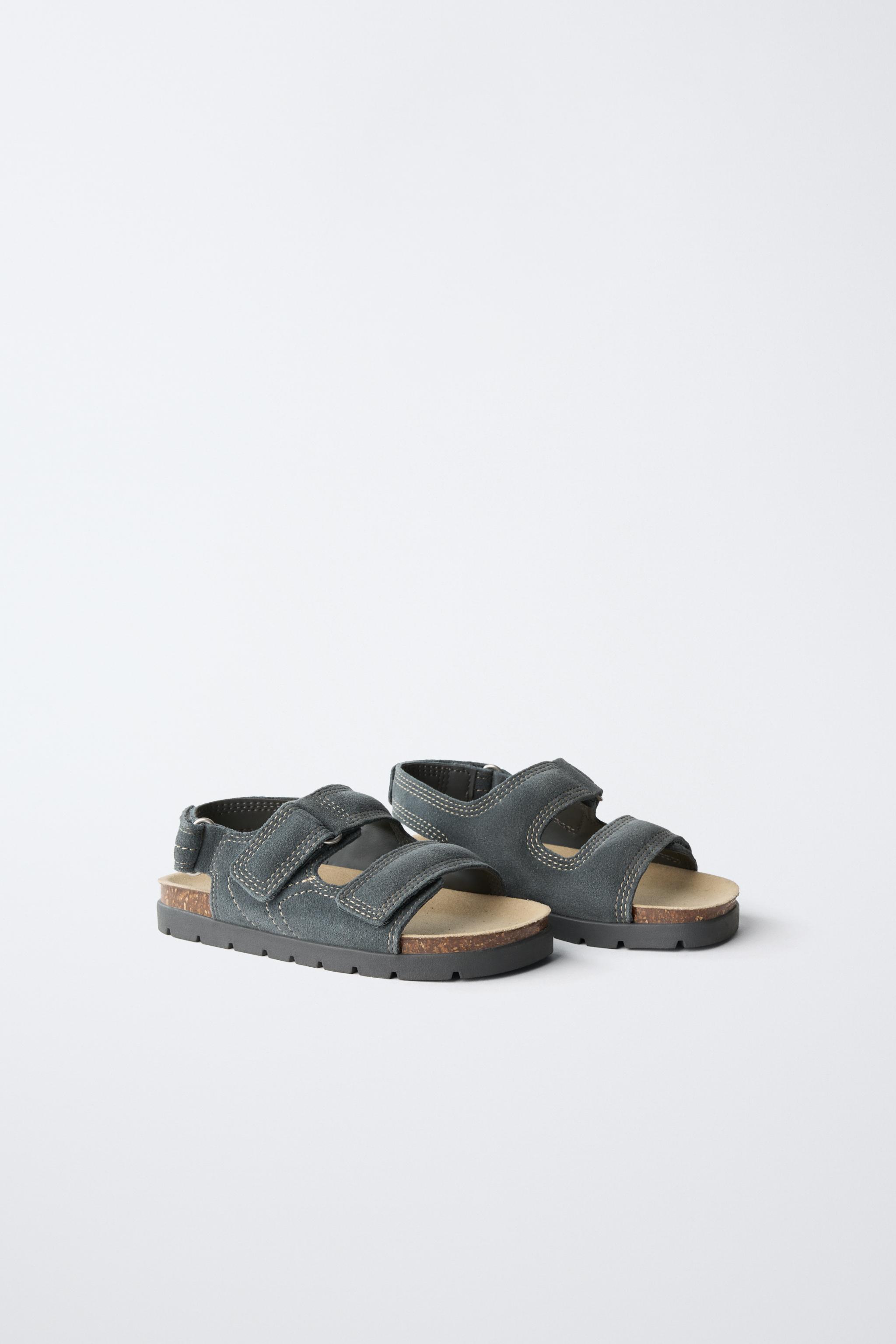 SANDALES EN CUIR