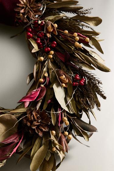 OLIVE LEAF WREATH CHRISTMAS DECORATION (40 CM) - Green by Zara - Image 2