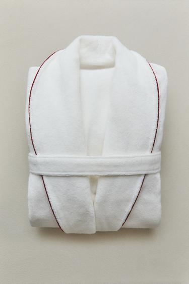 BATHROBE WITH PIPING (400 GXM²) - Burgundy by Zara - Image 4