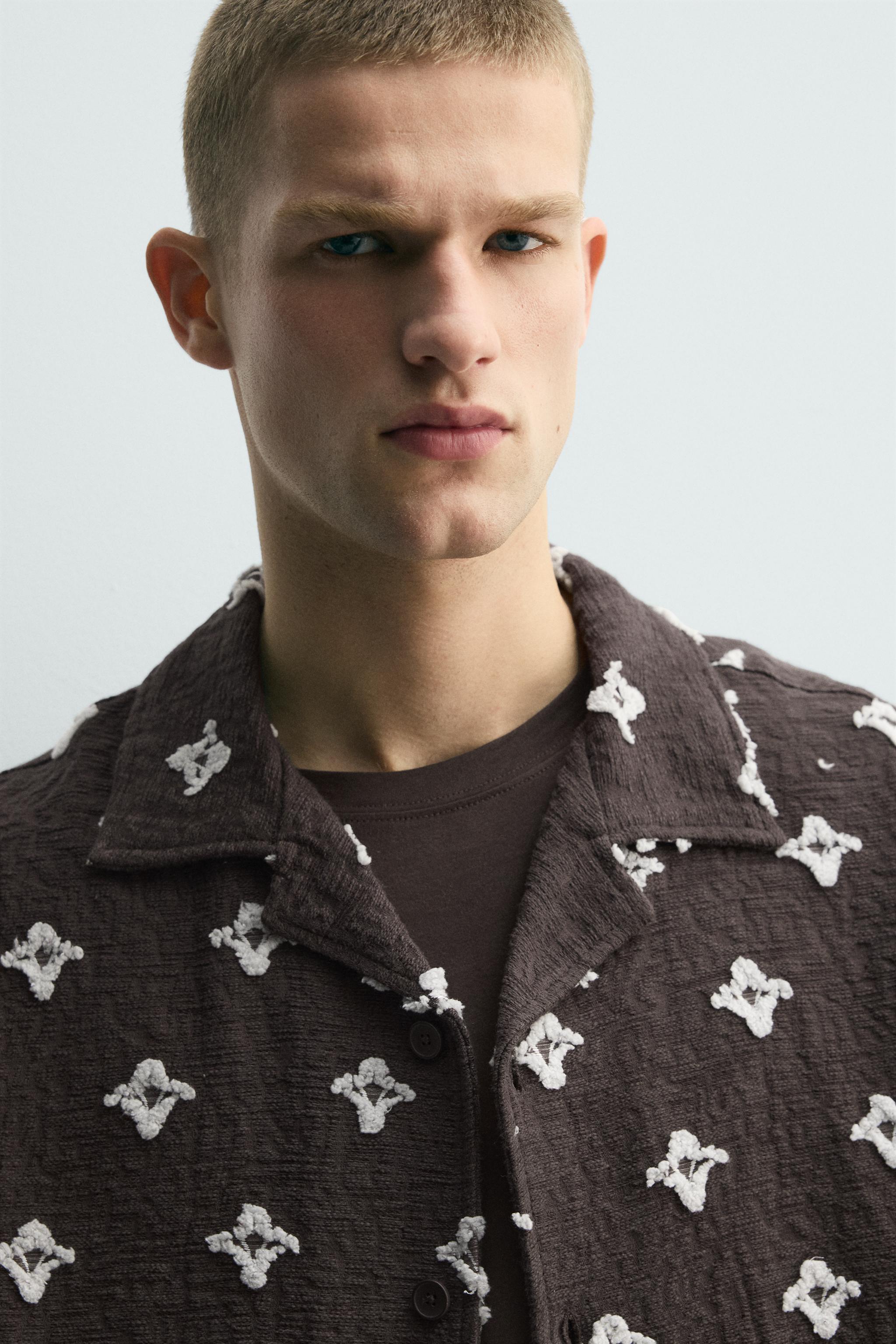 TEXTURED JACQUARD SHIRT
