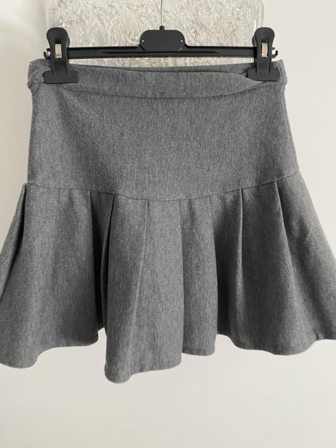 BOX PLEAT SKIRT WITH PATCH - Image 6