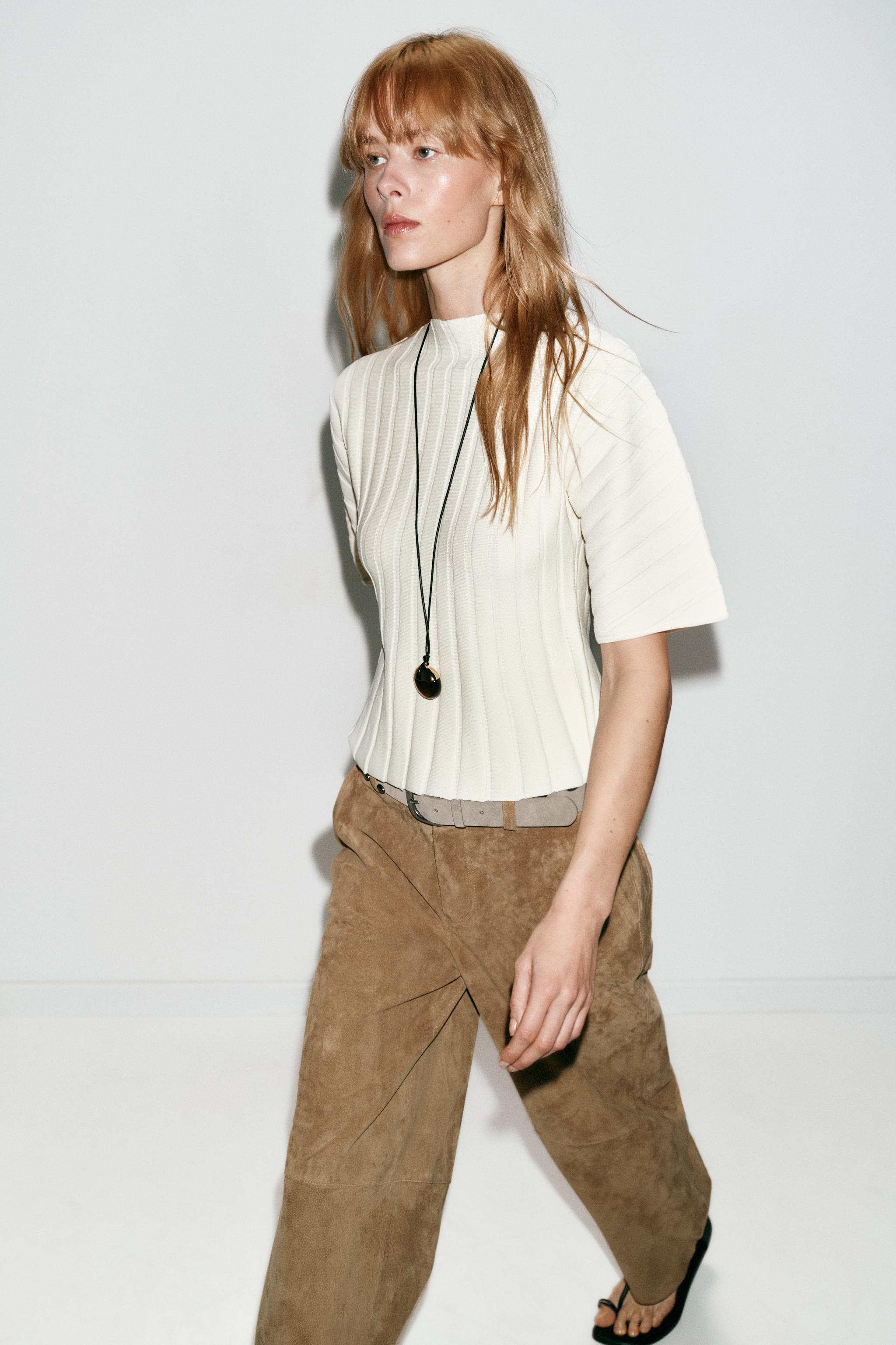 PUFF SLEEVE RIB KNIT TOP
