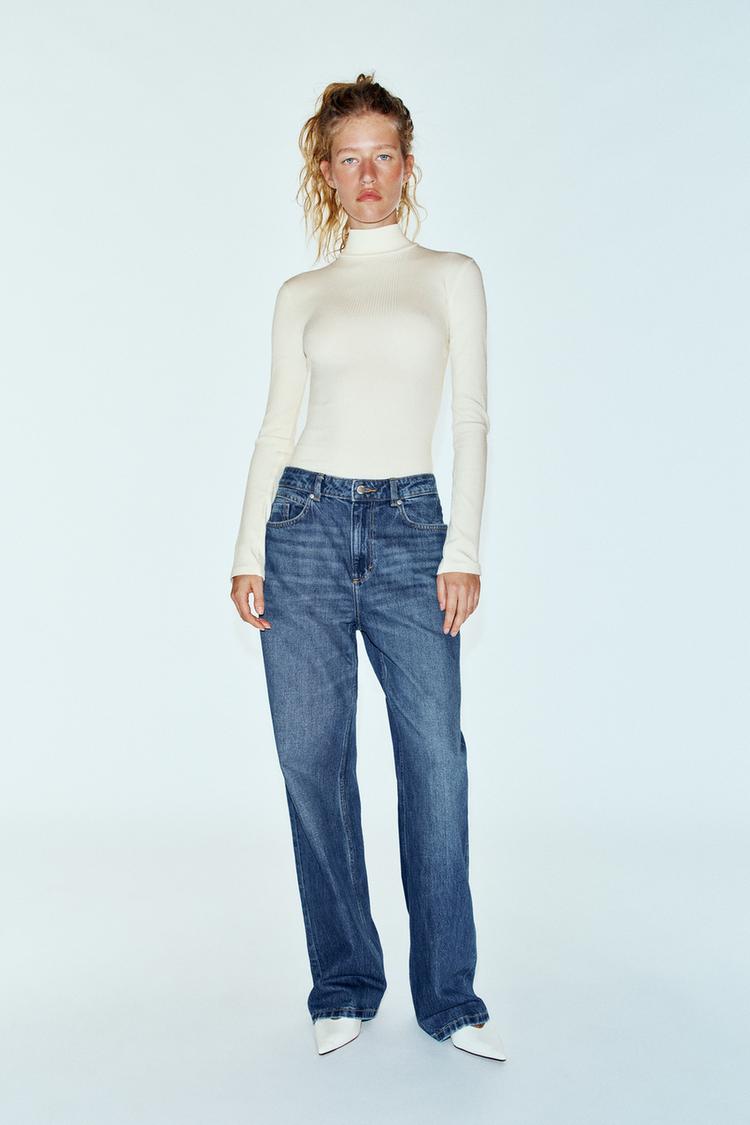 RIBBED MOCK NECK T-SHIRT
