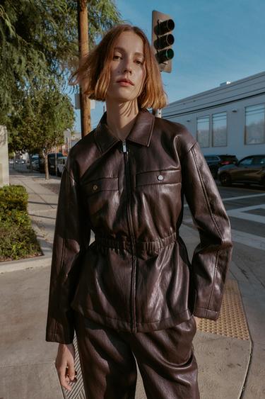 VESTE MATIÈRE SYNTHÉTIQUE À TAILLE ÉLASTIQUE - Marron de Zara