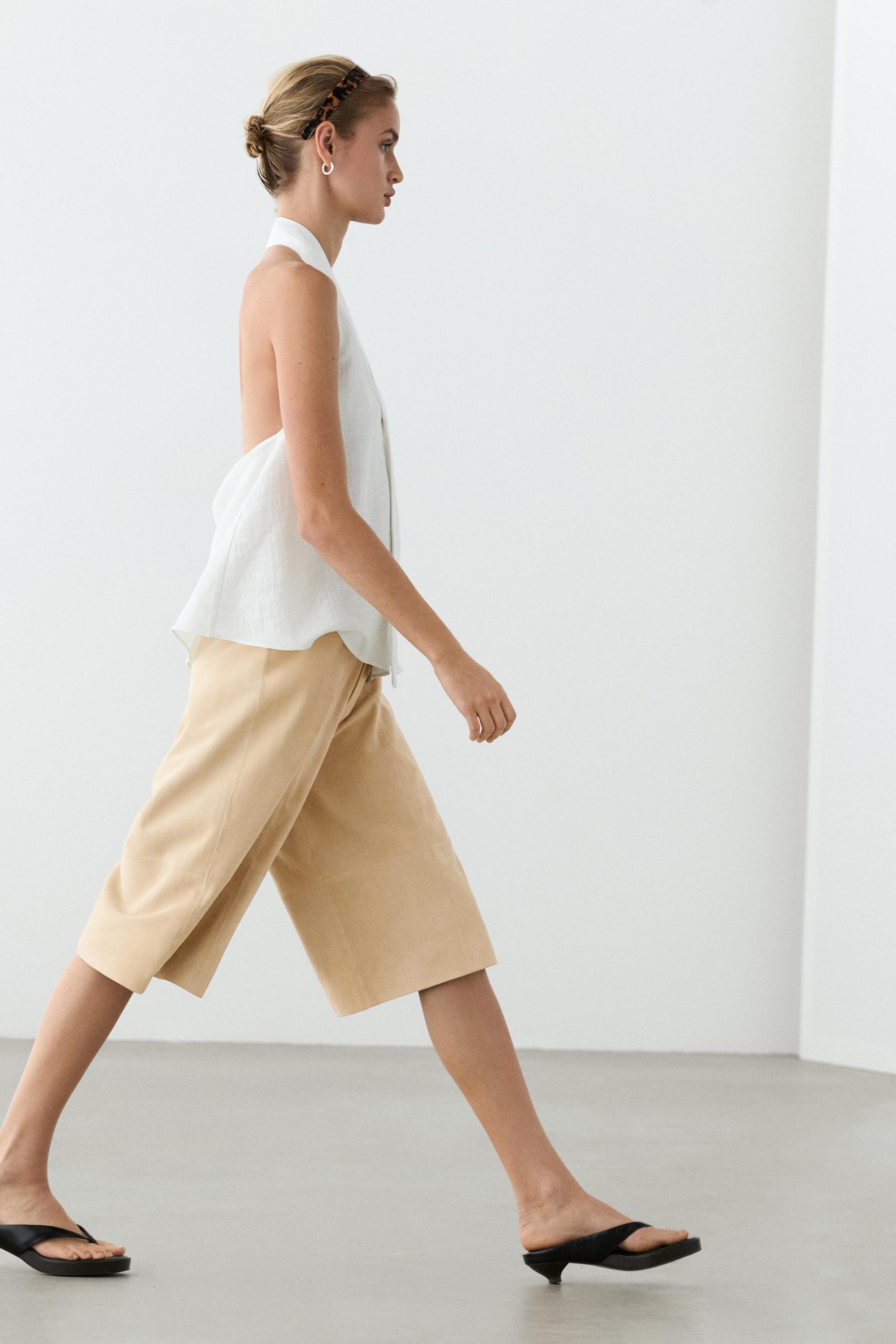 Bermuda long en cuir finition daim