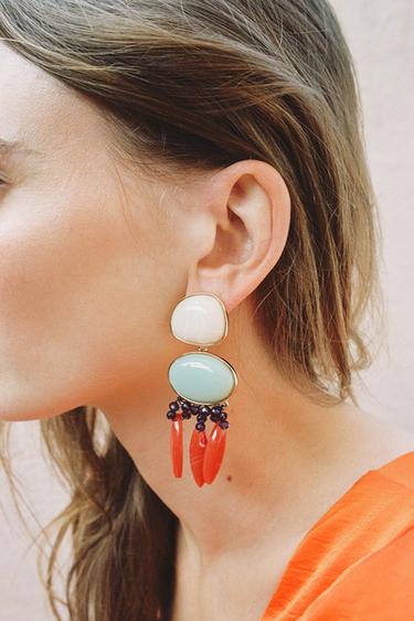 PENDIENTES DOBLES RESINA ABALORIOS - Multicolor de Zara