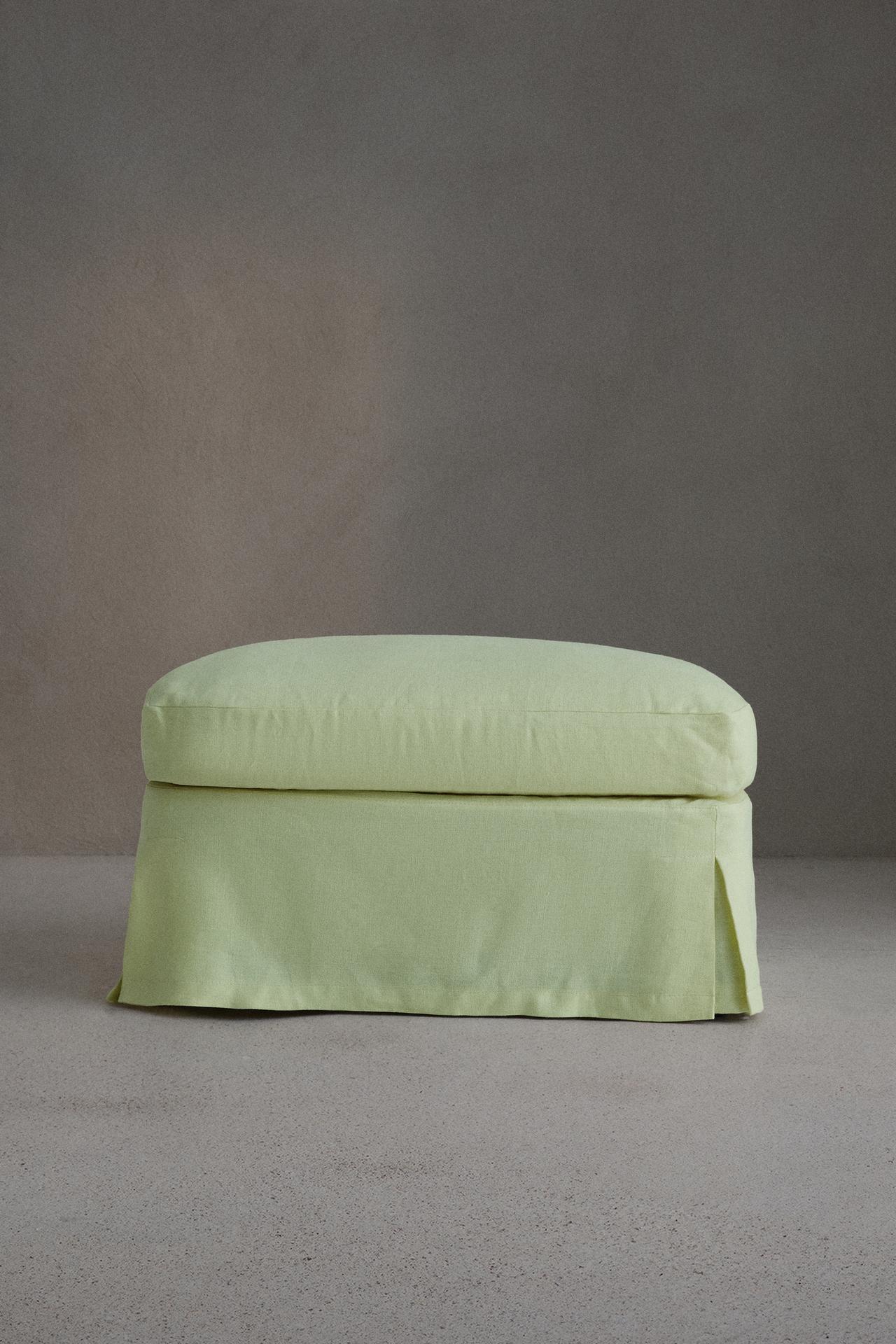 FOOTSTOOL 01 — Light green