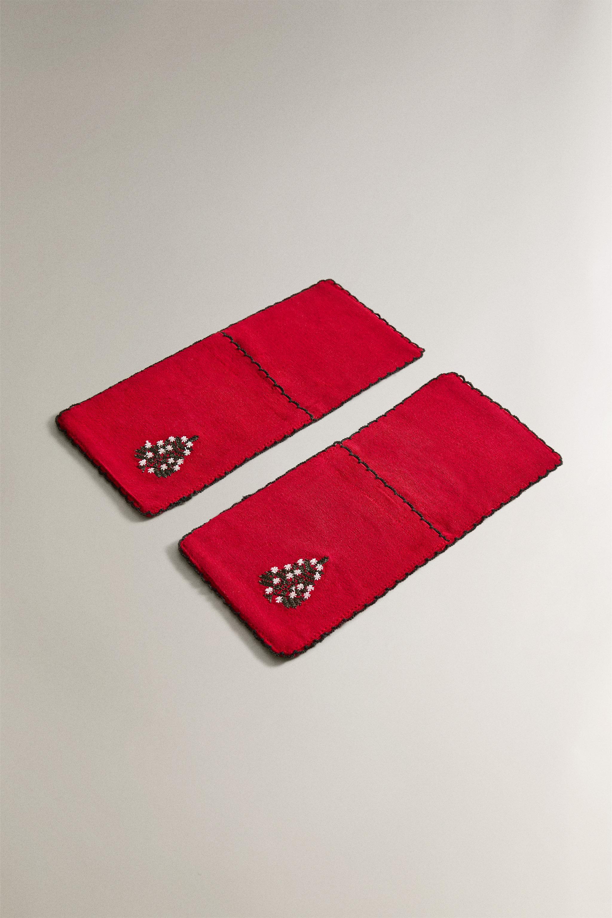 SET OF EMBROIDERED CHRISTMAS FLATWARE TRAYS (SET OF 2) - Red