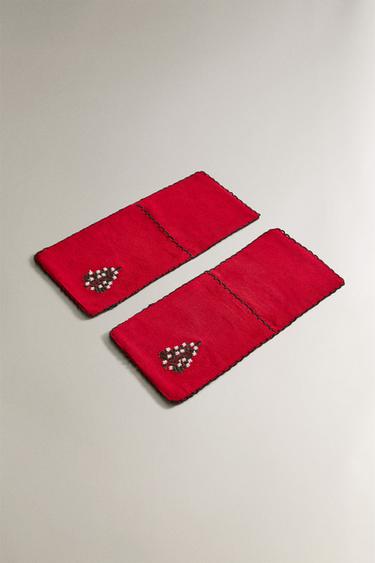 PACK OF EMBROIDERED CHRISTMAS CUTLERY HOLDERS (PACK OF 2) - Red by Zara - Image 1
