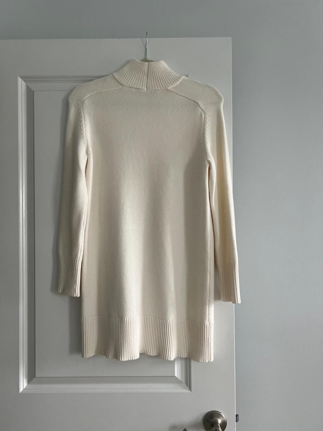 HIGH COLLAR KNIT DRESS - Image 2