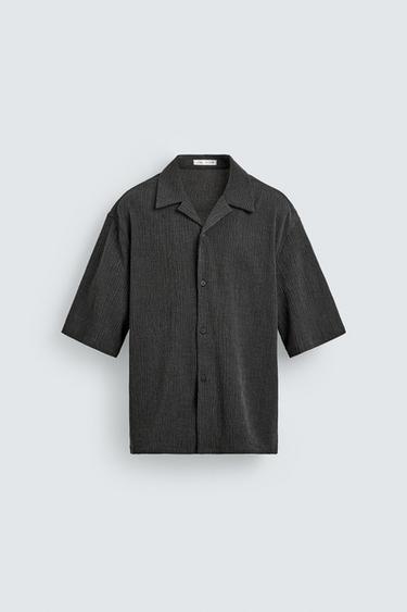 レリーフ加工リラックスフィットシャツチャコールグレー    Zaraのレリーフ加工リラックスフィットシャツ - チャコールグレー     