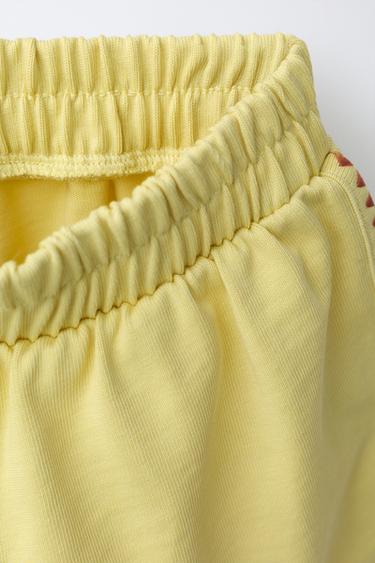 ENSEMBLE T-SHIRT ET BERMUDA EN CONTRASTE - Jaune clair de Zara - Image 3