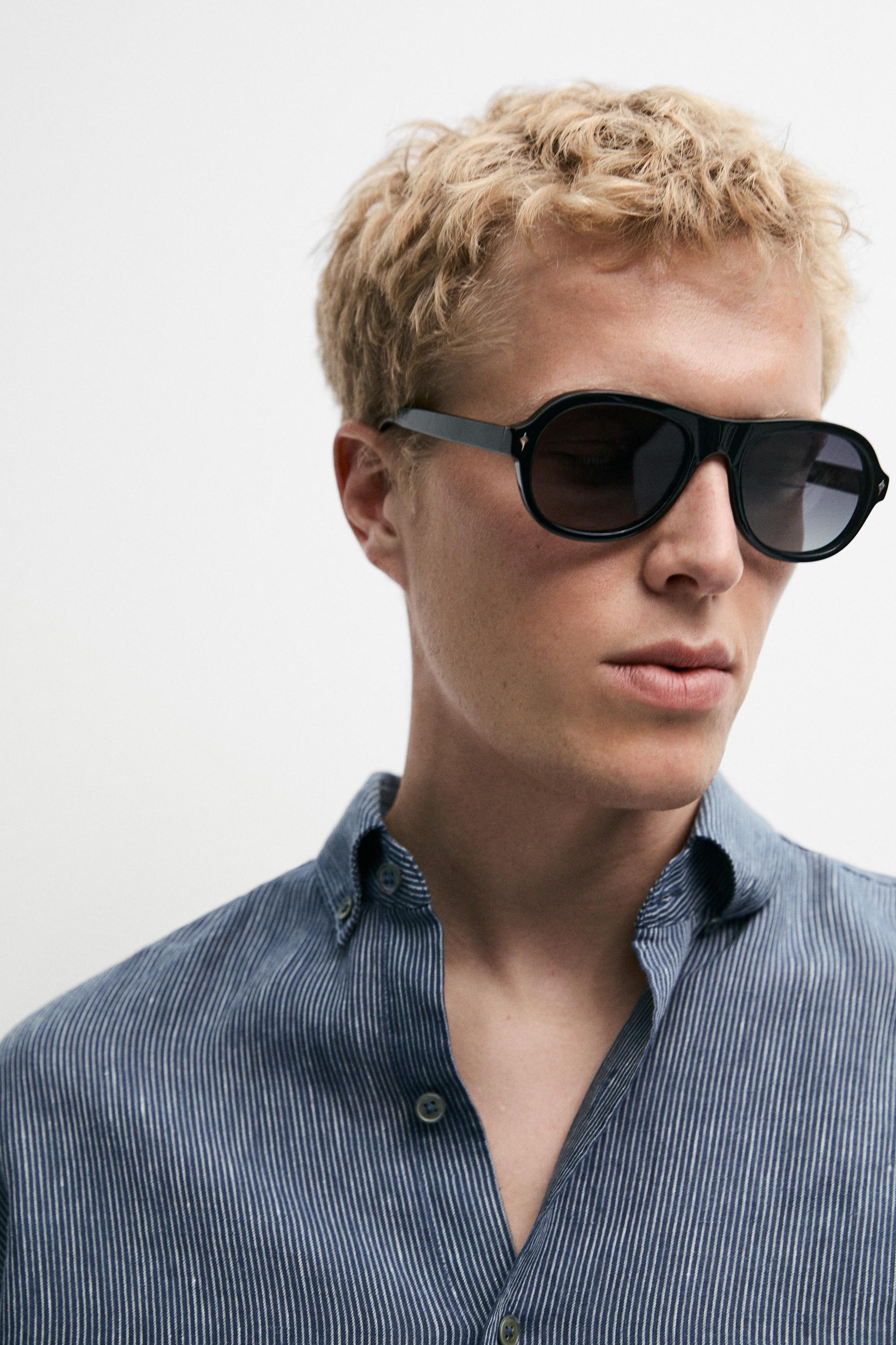 100% linen pinstriped regular fit shirt
