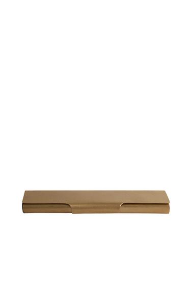 BRASS METAL CASE - ذهبي الخاص بـ Zara
