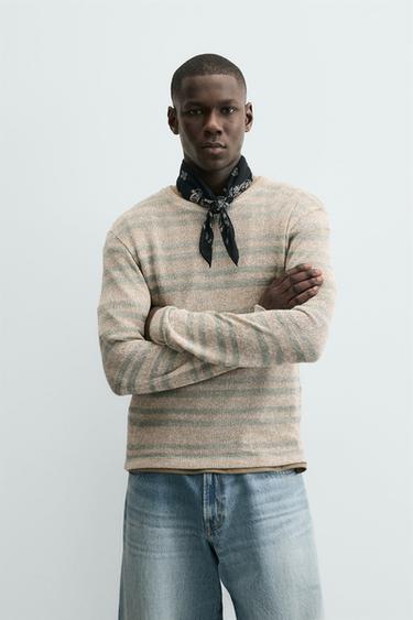 CAMISETA ESTRUCTURA RAYAS - rayas de Zara