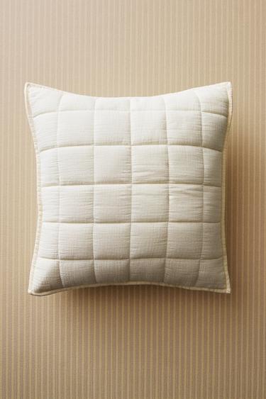 CHILDREN'S CUSHION COVER WITH SQUARES - Ecru by Zara