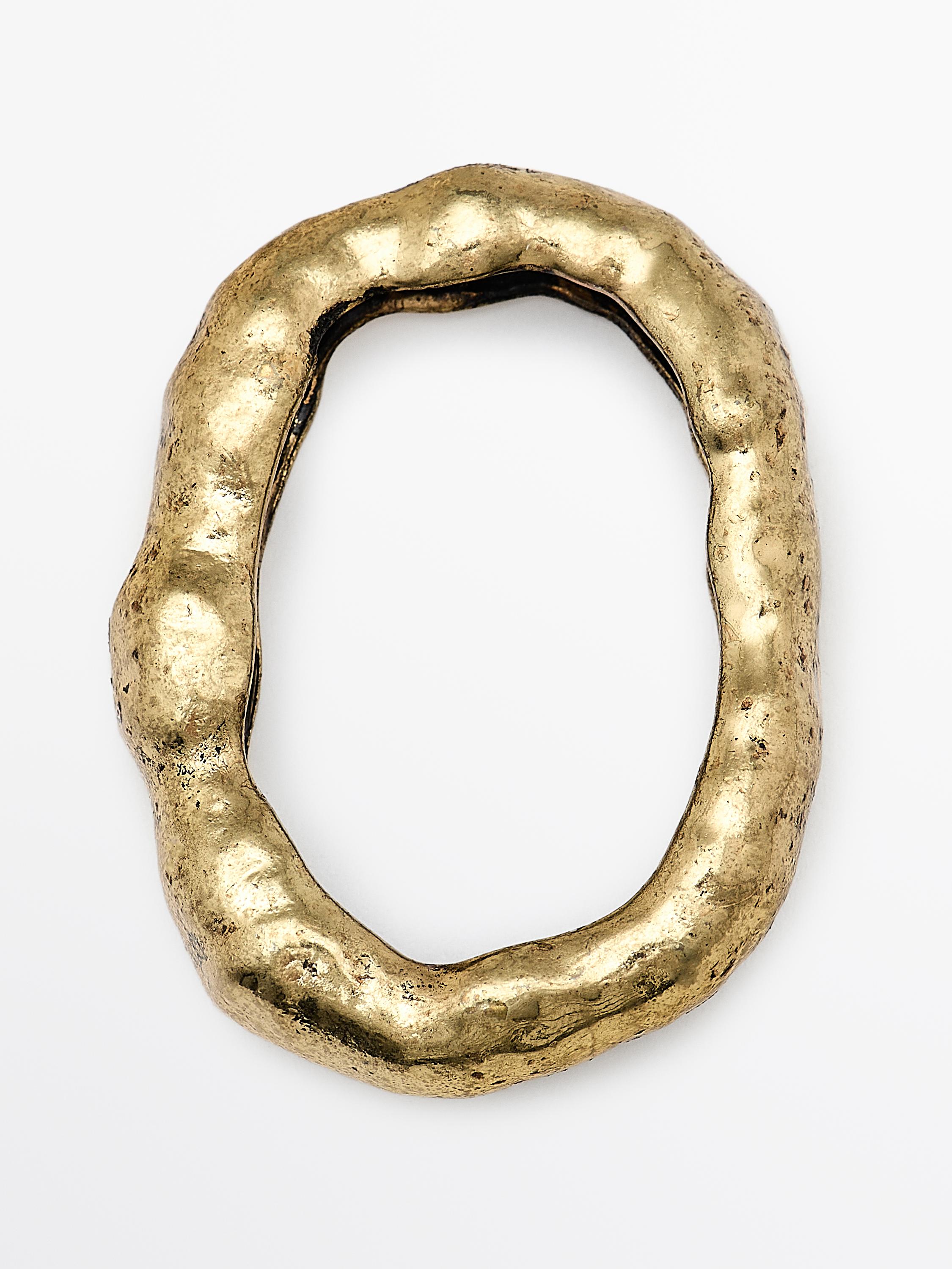 Metal loop ring