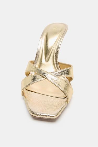 SANDALES À TALONS DÉCOUVERTES MÉTALLISÉES - Or de Zara - Image 2