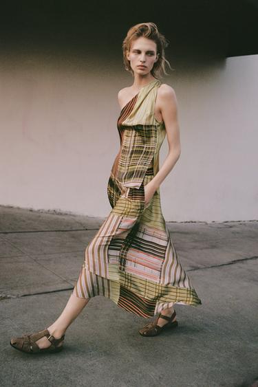 FALDA MIDI ESTAMPADA ASIMÉTRICA - Multicolor de Zara