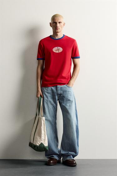 CAMISETA RIBETE CONTRASTE CABALLO - Rojo oscuro de Zara - Imagen 0