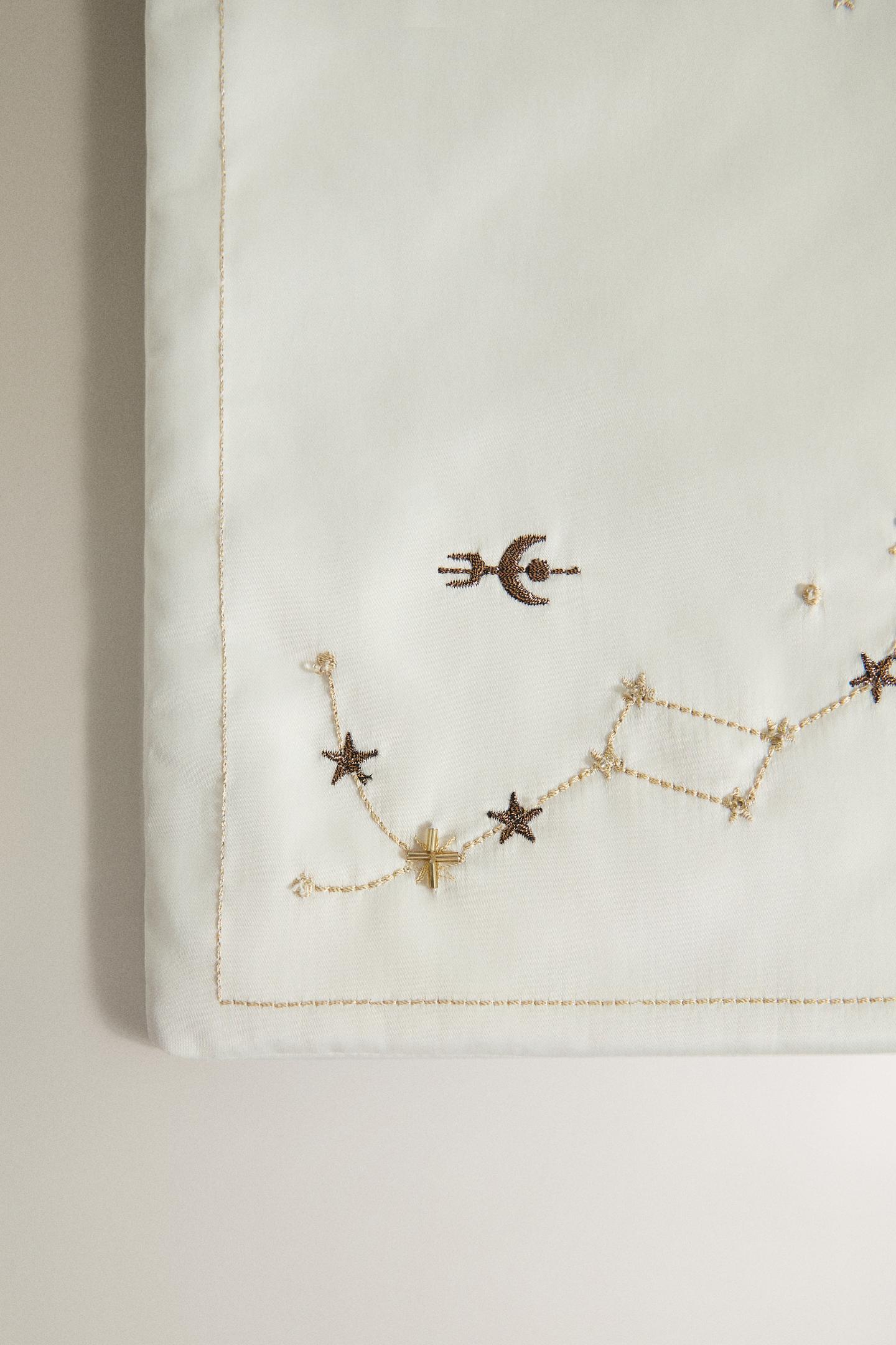 Женская сумка Zara Large Embroidered Bag Marisa Berenson, цвет: Бежевый — фото 4