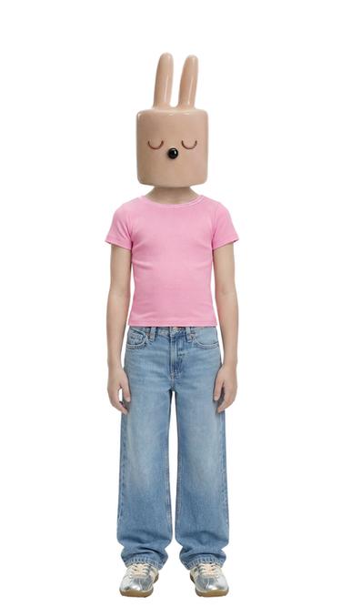 تيشرت RIB مرصّع - وردي الخاص بـ Zara