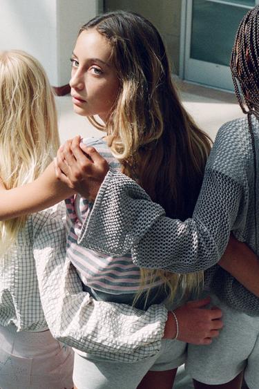 TOP MANGA SISA TACHAS - rayas de Zara