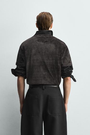 ФУТБОЛКА С РЕЛЬЕФНЫМ УЗОРОМ И ЭФФЕКТОМ ПОТЕРТОСТИ — ТЕМНО-СЕРЫЙ от Zara