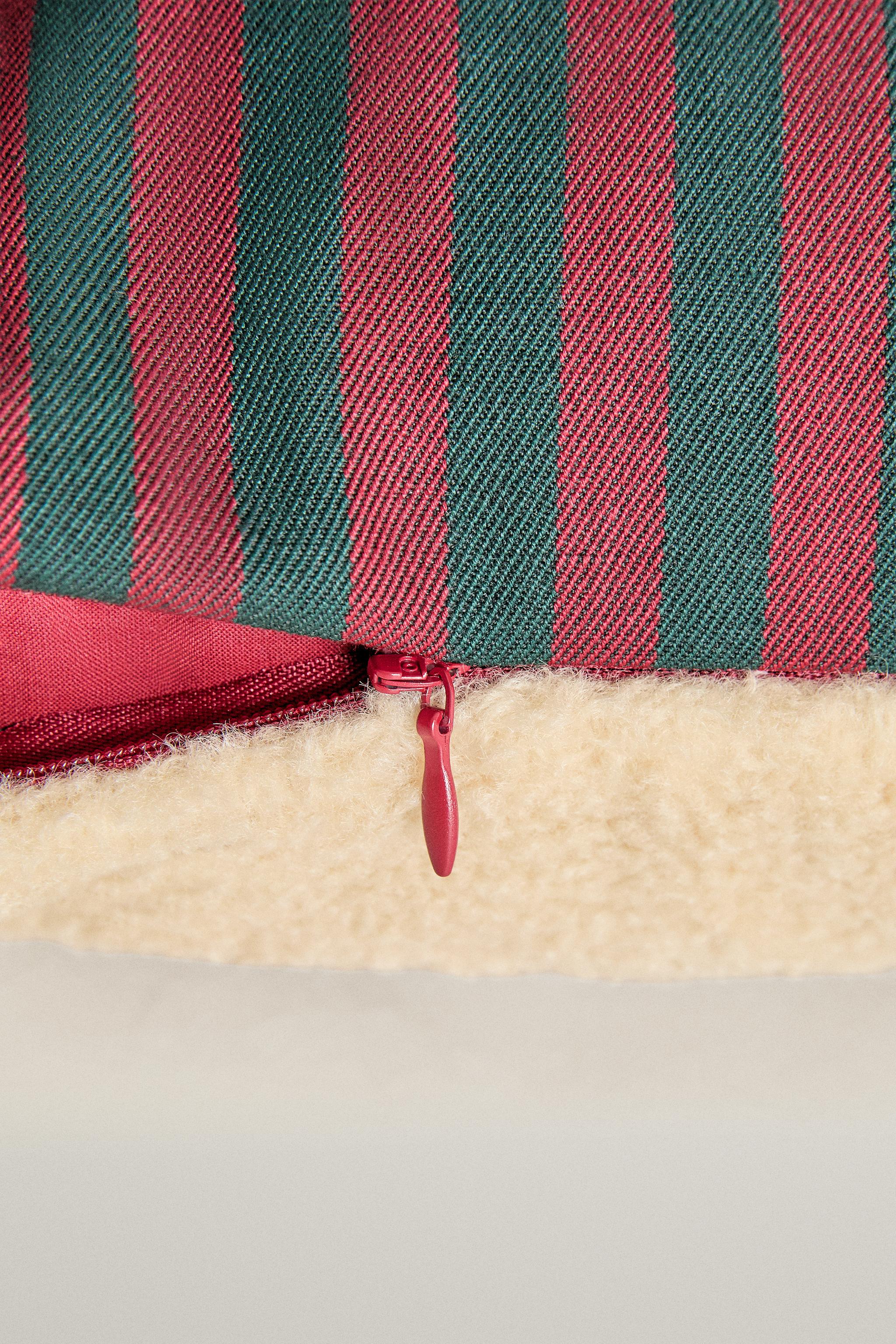 CHRISTMAS STRIPED SHERPA PET TOPPER