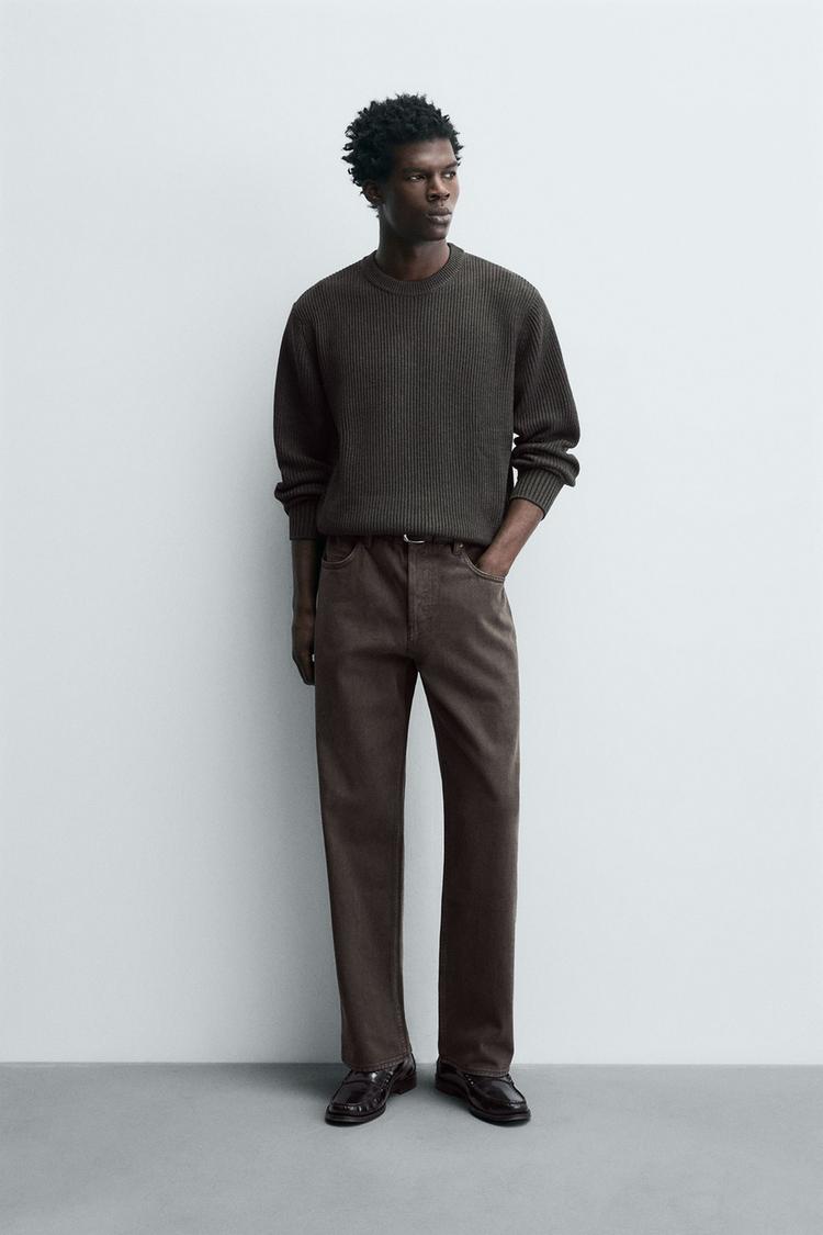 Мен әйелімді ұрсып жатқанын түсіріп жатырмын. Құлыптарда құлдарды өсіру