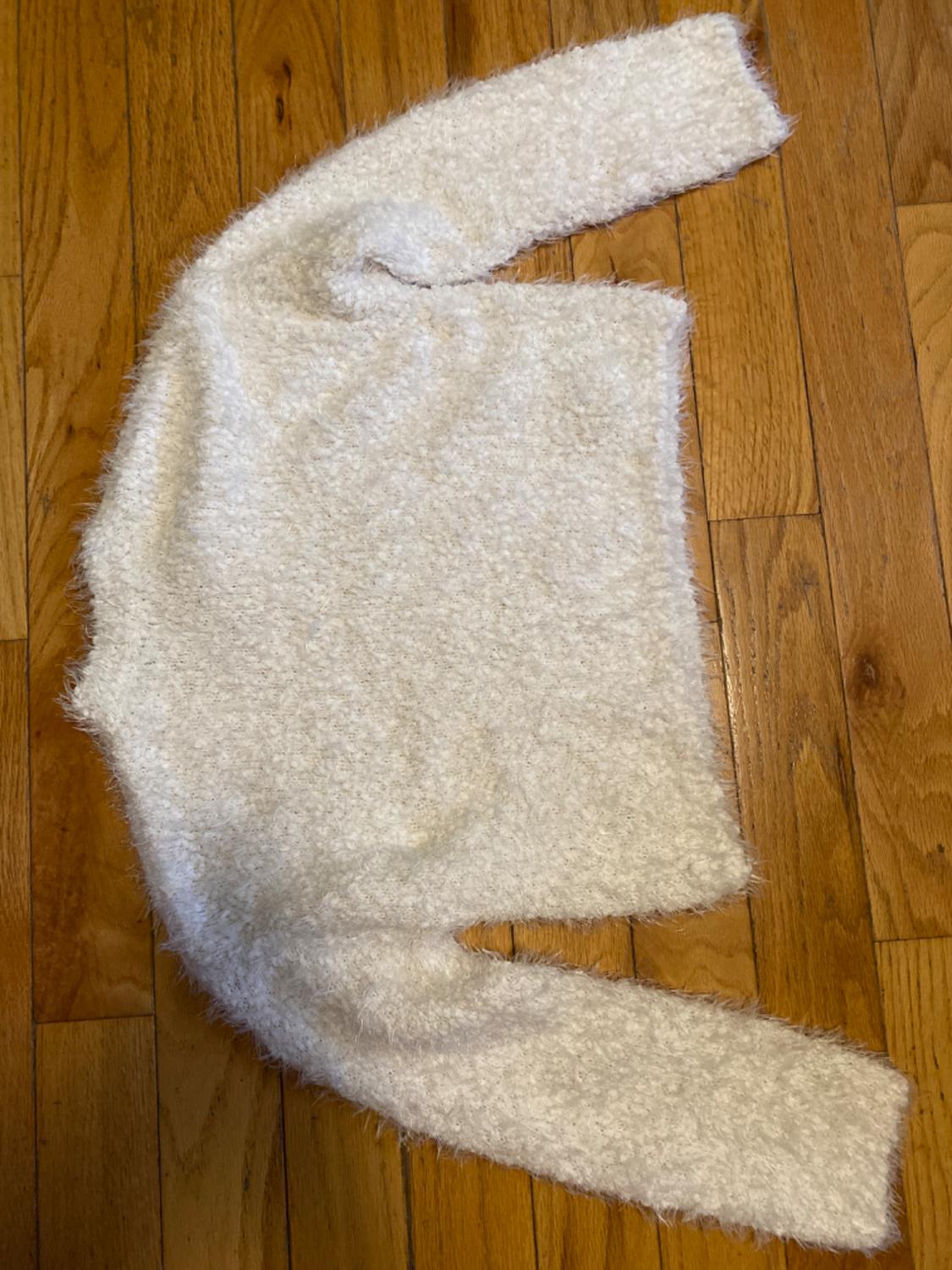 CHENILLE SWEATSHIRT - Image 2