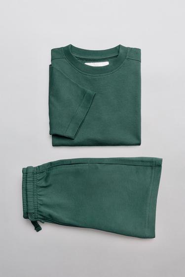 CONXUNTO CAMISETA E BERMUDAS FELPA BÁSICA - Verde medio de Zara