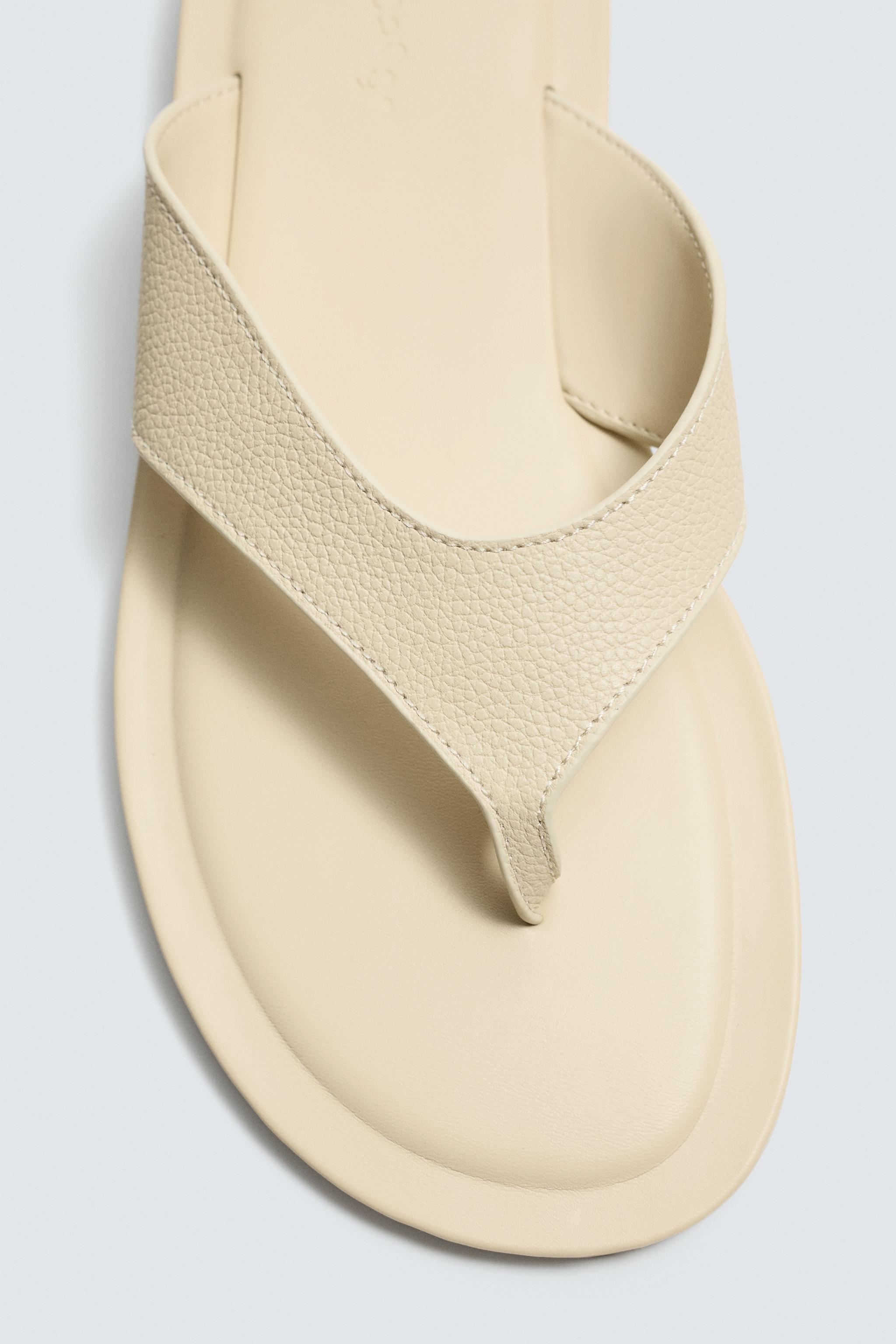 SANDALES À BRIDES EN CUIR