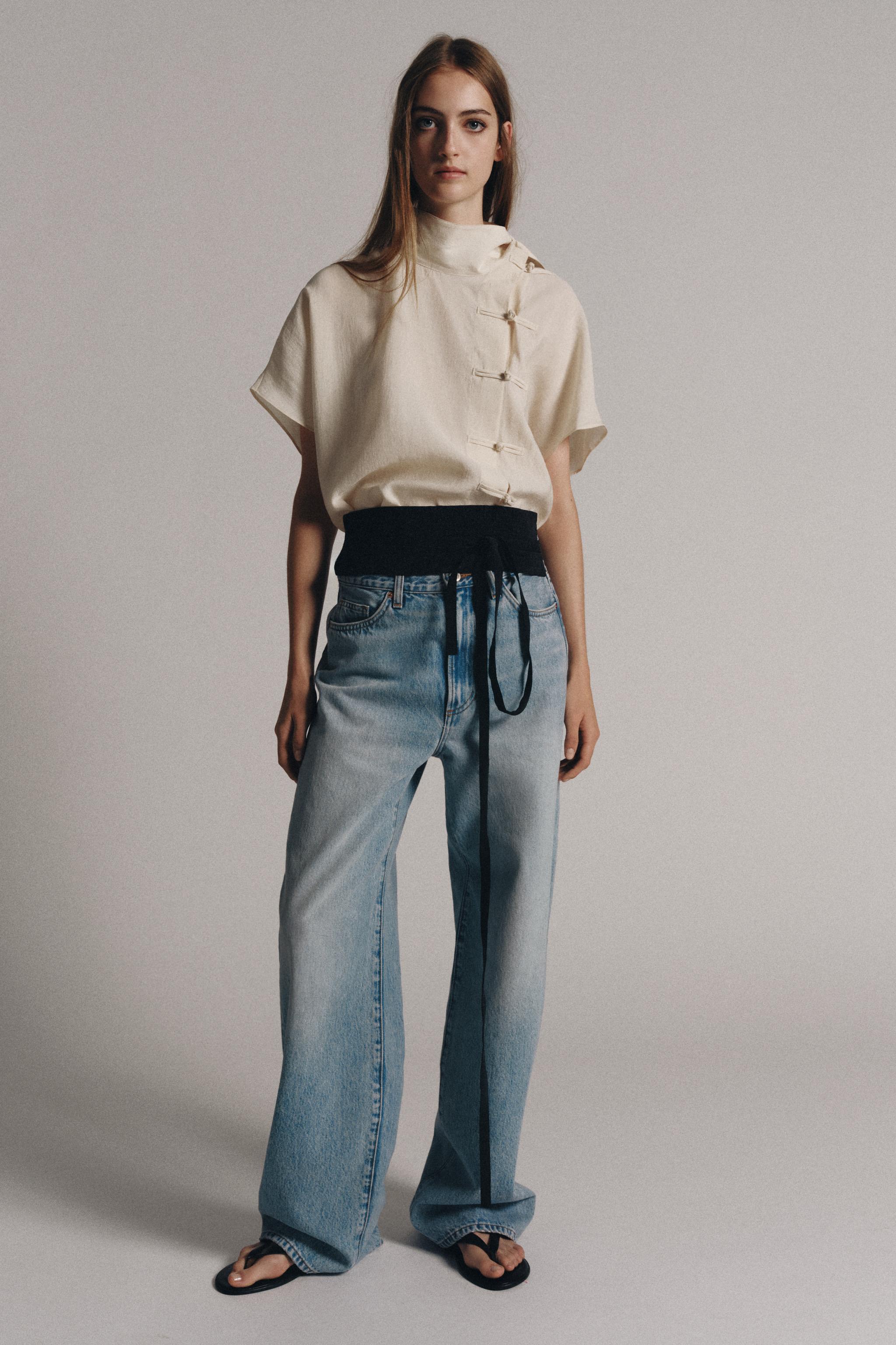 Zara ZW COLLECTION SÜSLÜ DÜĞMELİ BLUZ görsel 3