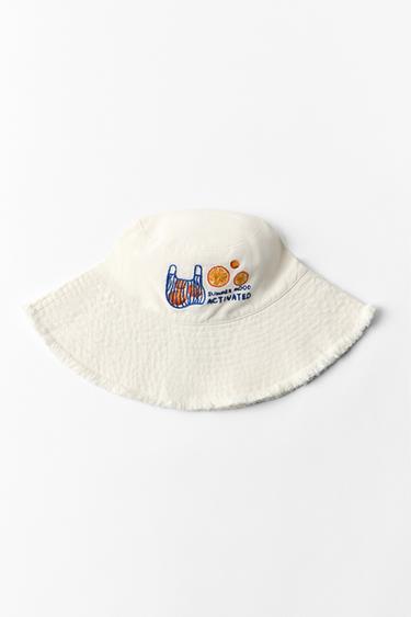 CASQUET BUCKET SARJA BRODAT TARONGES - Cru de Zara