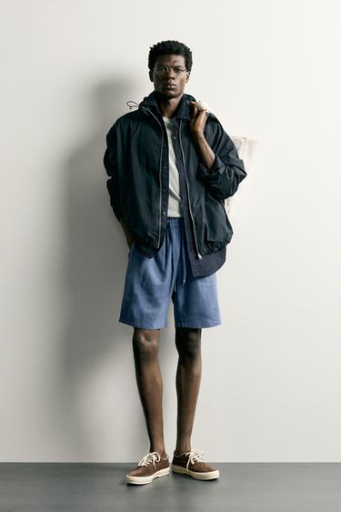 RELAXED FIT VISCOSE/LINEN BERMUDA SHORTS - Light blue by Zara