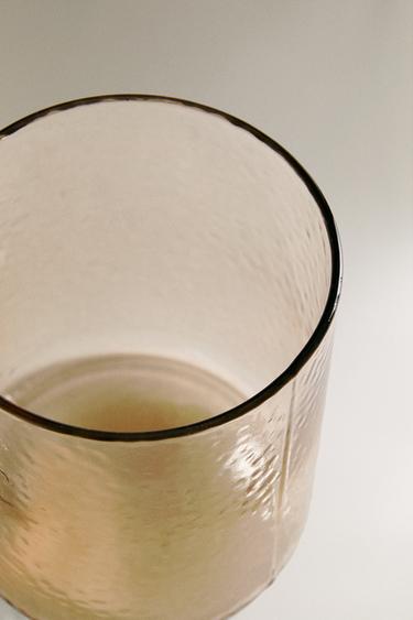 VERRE EN VERRE RECYCLABLE MARTELÉ - Caramel de Zara - Image 2